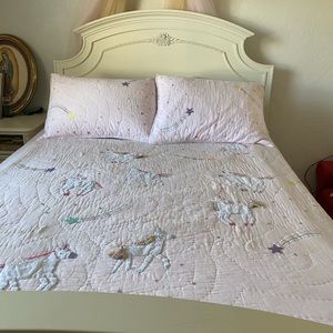 Pottery barn queen quilt